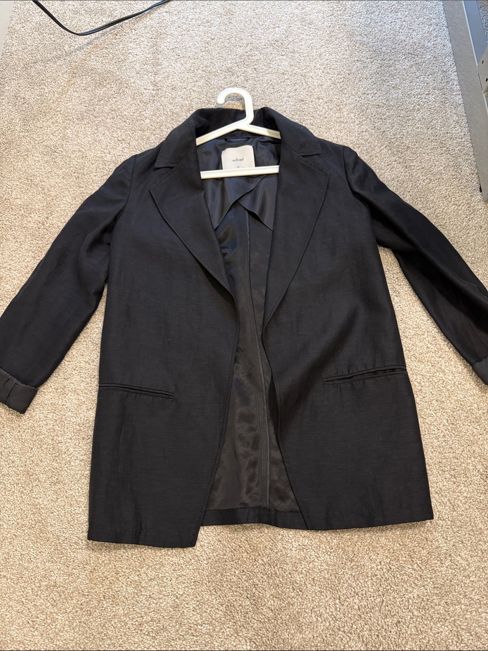 Aritzia Black Tailored Blazer